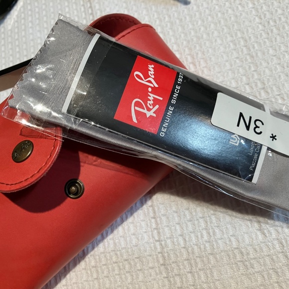 🇮🇹 ITALY RAY-BAN 🇮🇹 WAYFARER SUNGLASSES, CASE & CLEANING CLOTH - Picture 6 of 15